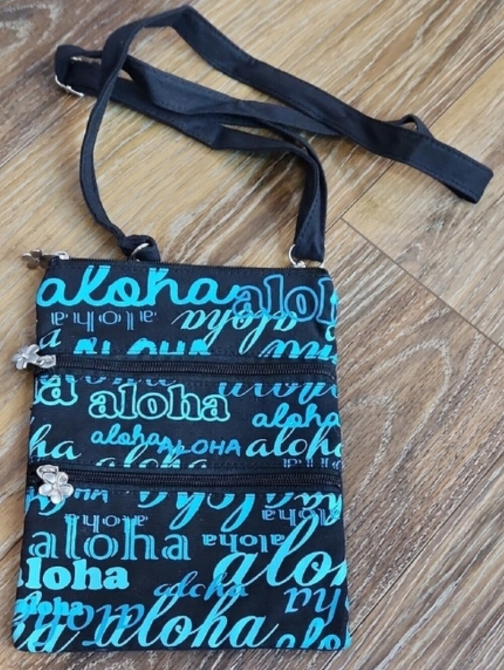 Island Impressions Aloha Hawaii Blue Black Purse